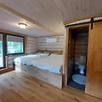 Lepikumaee With Sauna And Hot Tub For Up To 18 Persons *