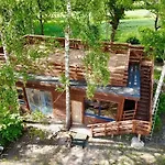 Lepikumaee With Sauna And Hot Tub For Up To 18 Persons * Reina