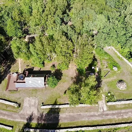 Lepikumaee With Sauna And Hot Tub For Up To 18 Persons Vikendica