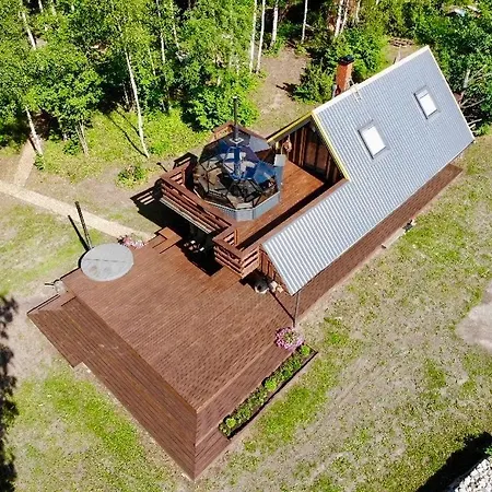 Lepikumaee With Sauna And Hot Tub For Up To 18 Persons