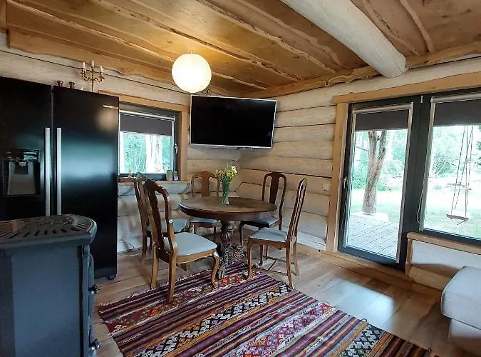 Lepikumaee With Sauna And Hot Tub For Up To 18 Persons Nyaraló Reina