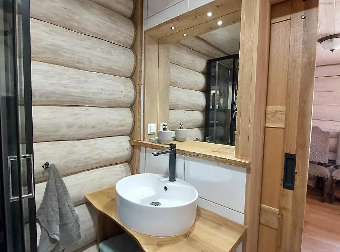 Lepikumaee With Sauna And Hot Tub For Up To 18 Persons Holiday home Reina