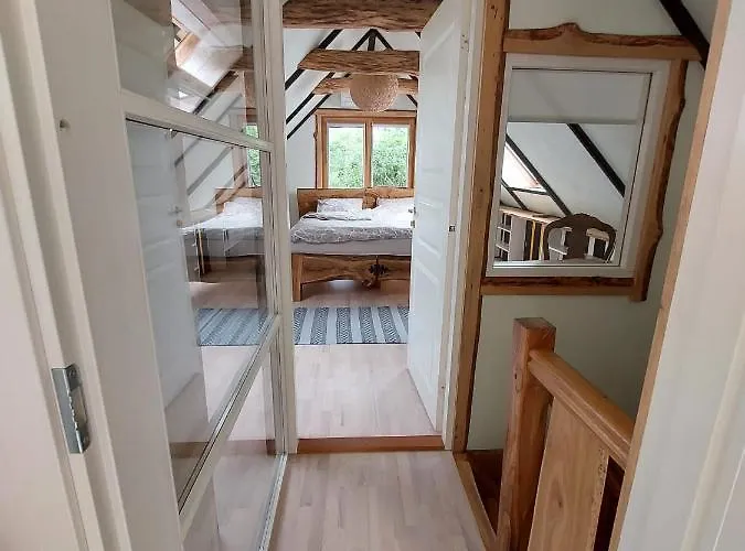 Lepikumaee With Sauna And Hot Tub For Up To 18 Persons Nyaraló Reina