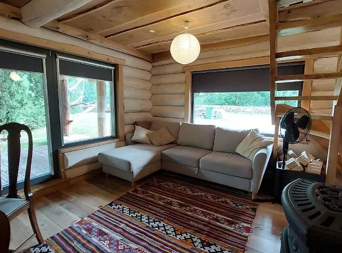 Lepikumaee With Sauna And Hot Tub For Up To 18 Persons *