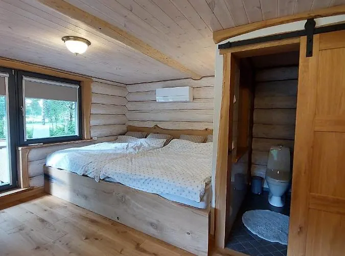 Lepikumaee With Sauna And Hot Tub For Up To 18 Persons *