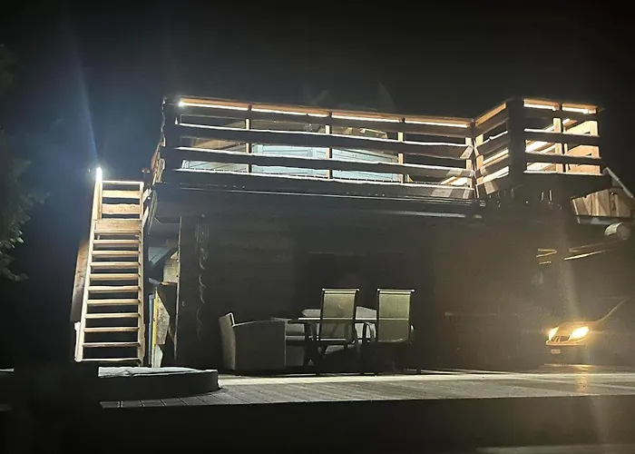 Lepikumaee With Sauna And Hot Tub For Up To 18 Persons