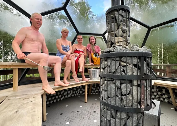 Lepikumaee With Sauna And Hot Tub For Up To 18 Persons