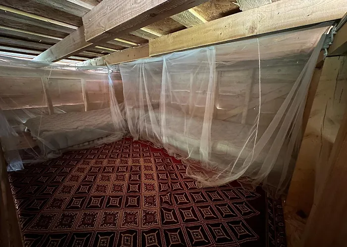 Lepikumaee With Sauna And Hot Tub For Up To 18 Persons *